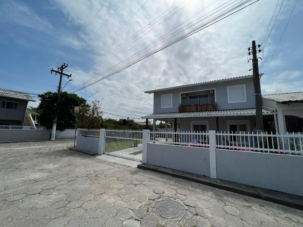 Casa em Pinheira, Palhoça. 4 quartos, 240m². Imagem 2 de 21